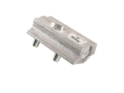 13561467 GM VALVE ASM-TRANS FLUID CLR THERMAL BYPASS Product Photo 2 of 2